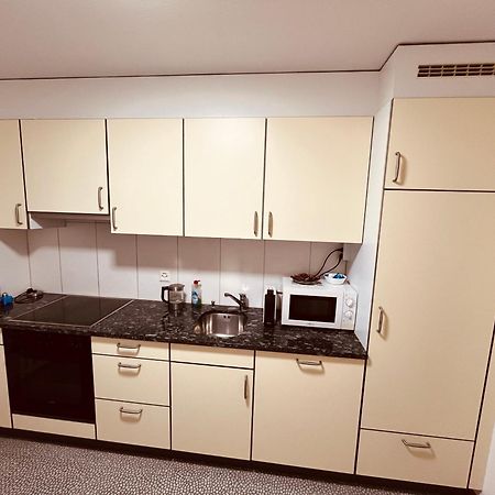 3-Room Apartment For Business Travelers & Families, Free Wifi & Tv With 70 Countries, Dazn, Sky, Netflix & Disney Wynau Exterior photo